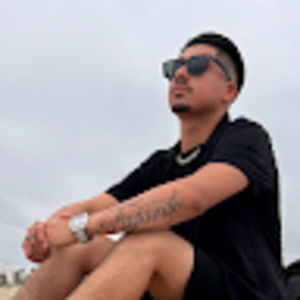 Meet your Posher, Elijah